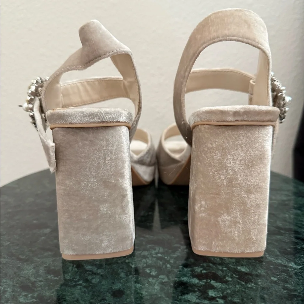 DOLCE VITA | PLATFORM HEEL | COLOR: LIGHT TAN/BEIGE
